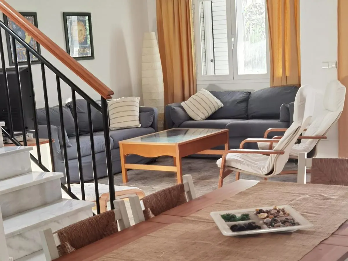 Hébergement de vacances Villa Duplex En Urbanizacion Con Piscina Comunitaria Y Wifi à Mojácar